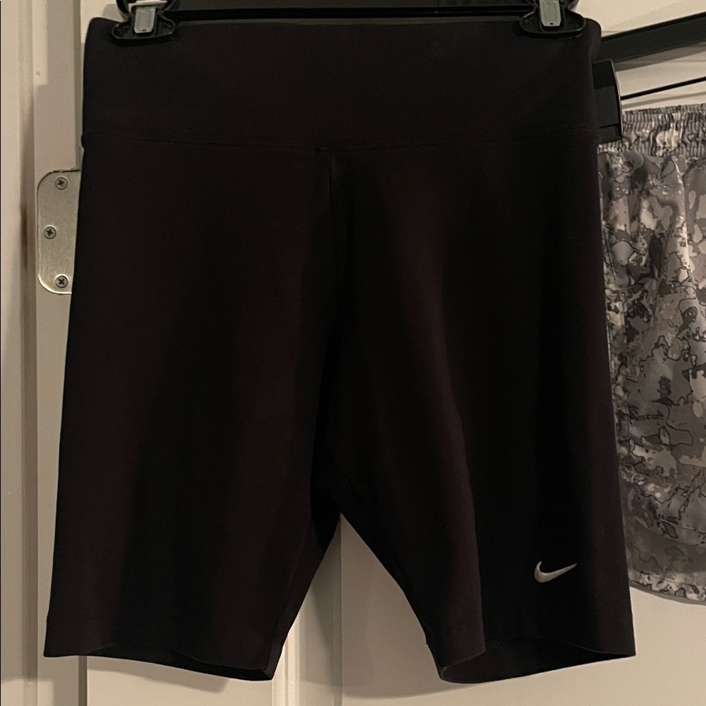 3Nike Black Women's Athletic Bike Shorts size S, Old Navy M & No Nationality S/M - Picture 3 of 8